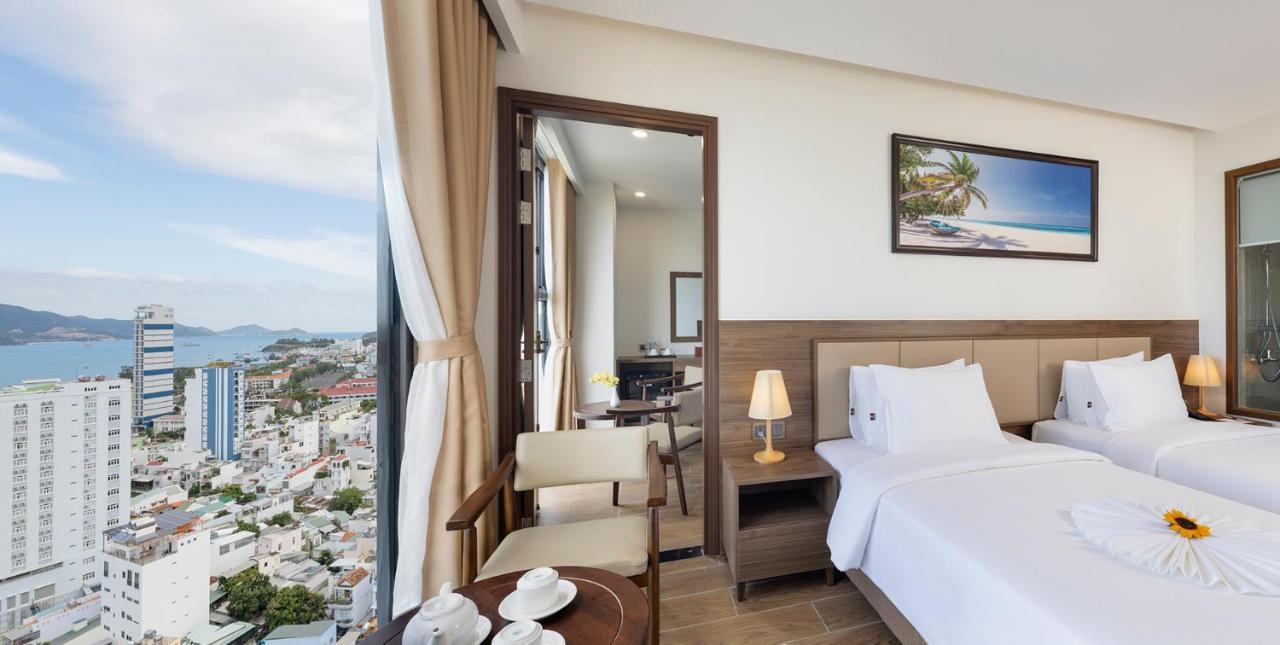 Hotel Miracle Luxury Nha Trang Zewnętrze zdjęcie