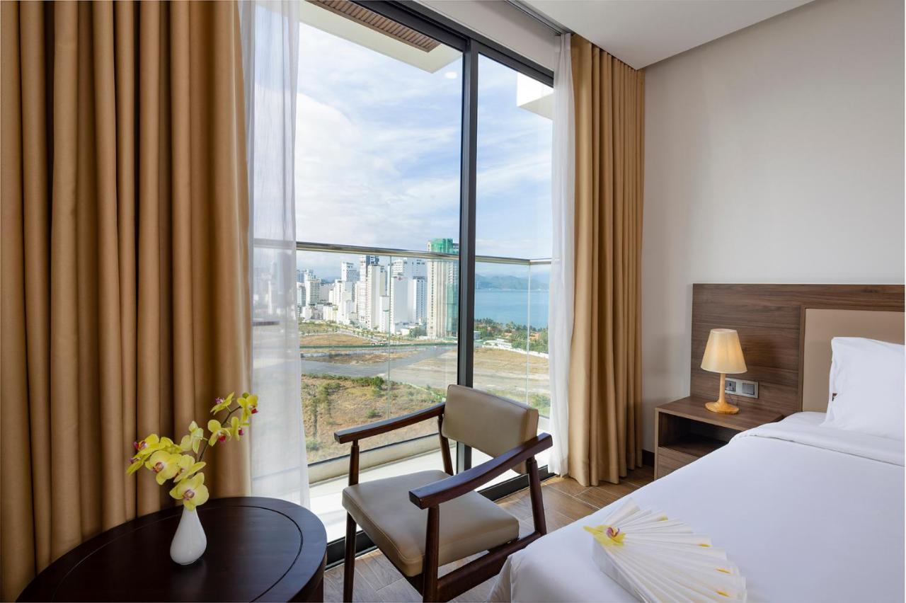 Hotel Miracle Luxury Nha Trang Zewnętrze zdjęcie