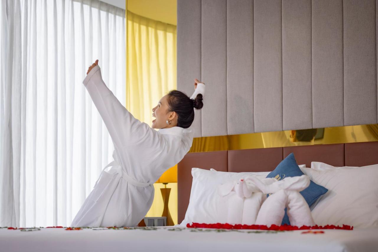 Hotel Miracle Luxury Nha Trang Zewnętrze zdjęcie