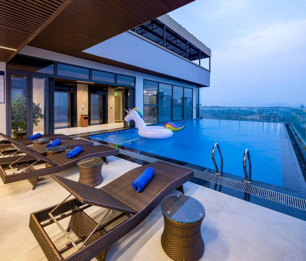Hotel Miracle Luxury Nha Trang Zewnętrze zdjęcie