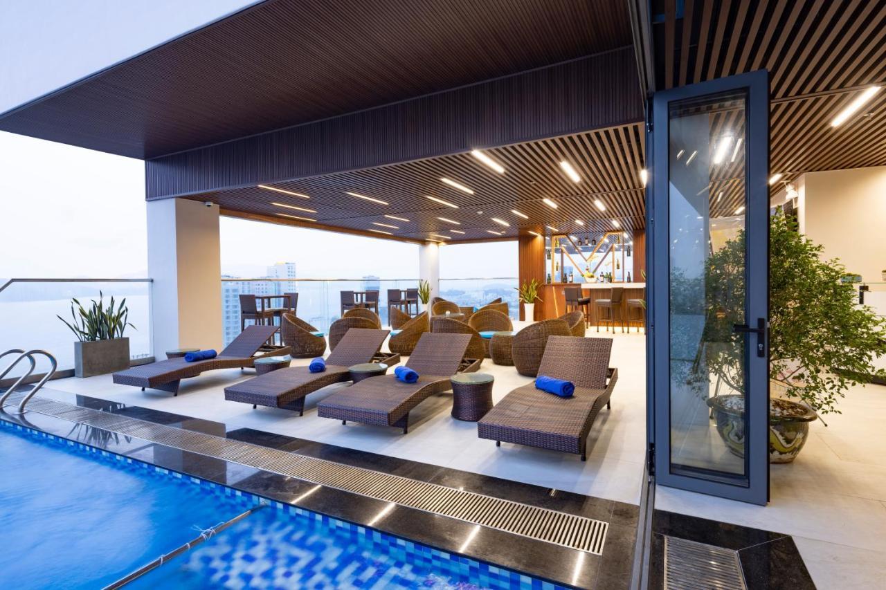 Hotel Miracle Luxury Nha Trang Zewnętrze zdjęcie